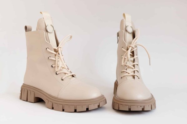 Du style à l'audace : comment choisir la paire de rangers idéale pour femmes?